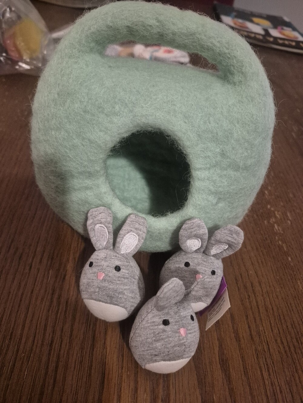 Lovevery Bunnies In A Felt Burrow Great Condition - Picture 2 of 2